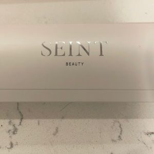 NEW - SEINT BUFF BRUSH
